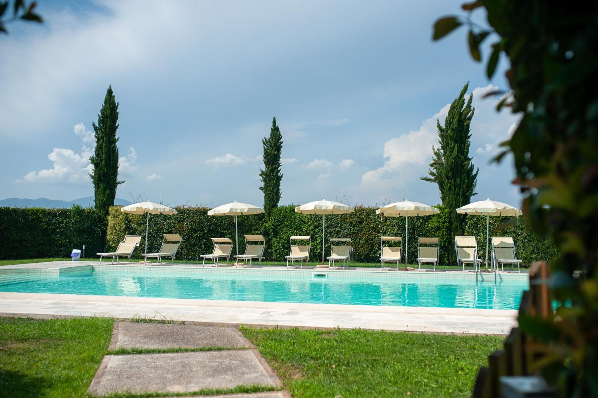 Le Colombaie Country Resort Ponsacco Exterior foto